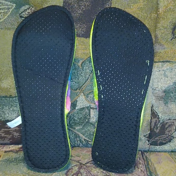 Tie Dye Flip Flop - Picture 2 of 3